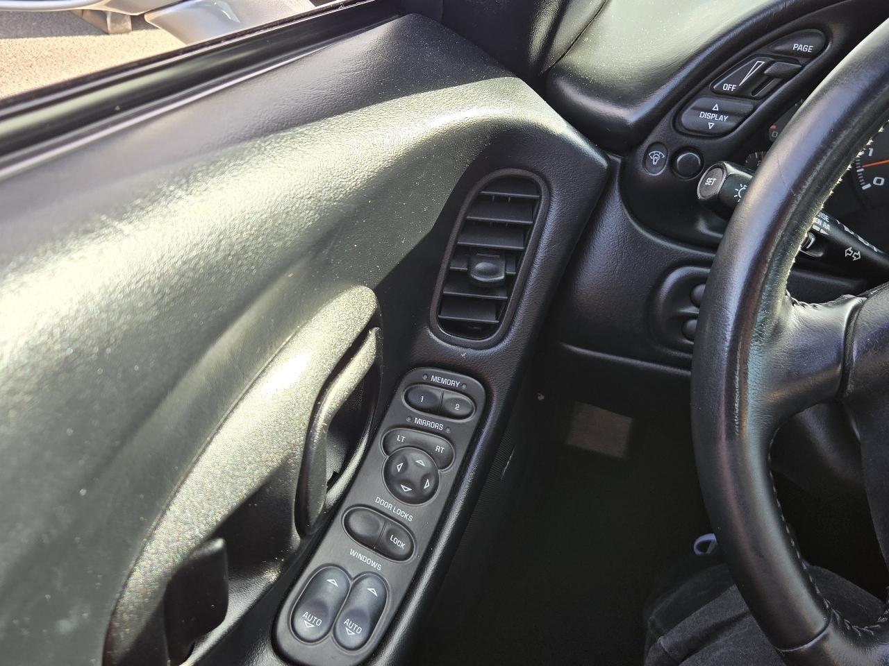 Chevrolet Corvette  2004