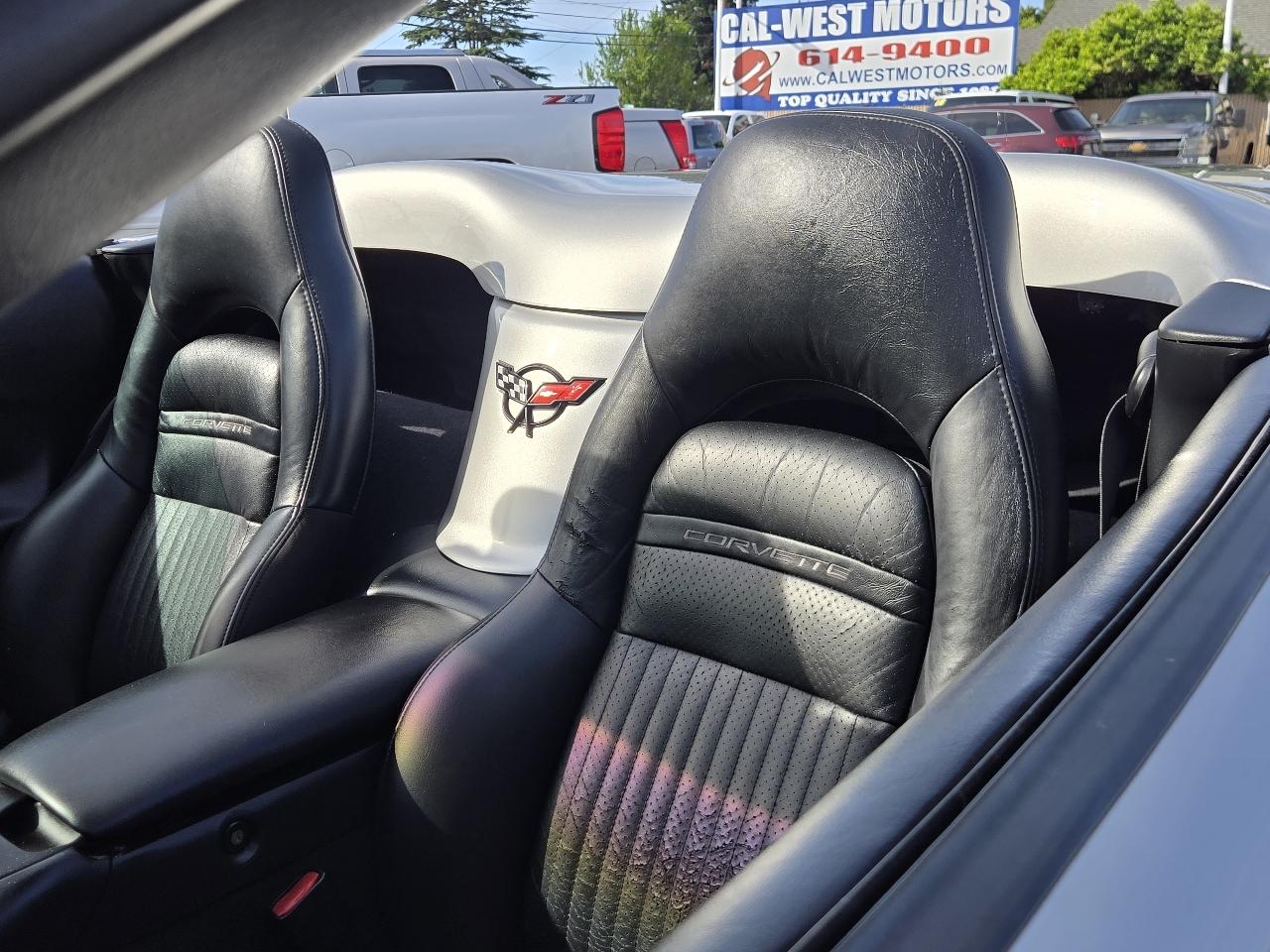 Chevrolet Corvette  2004