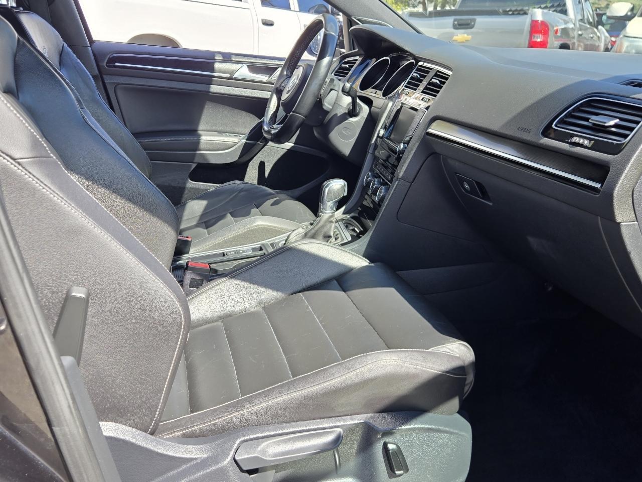 Volkswagen Golf R  2015