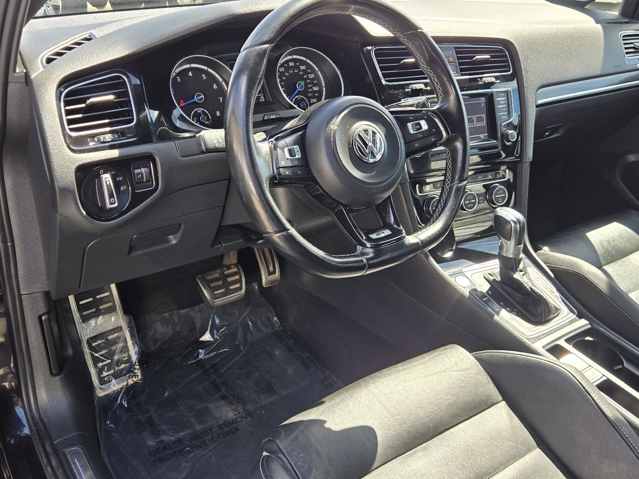 Volkswagen Golf R  2015