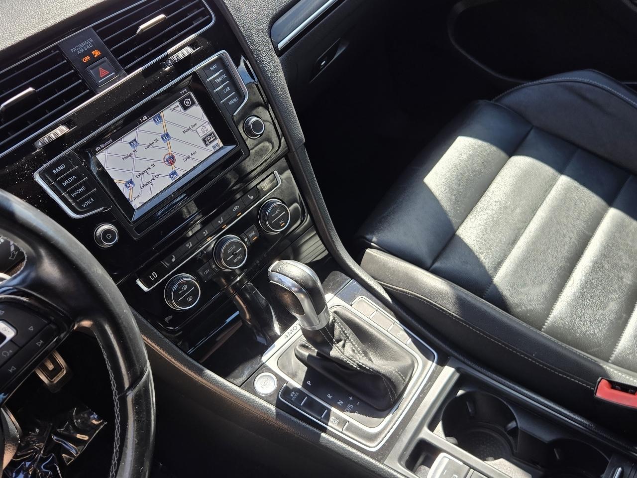 Volkswagen Golf R  2015