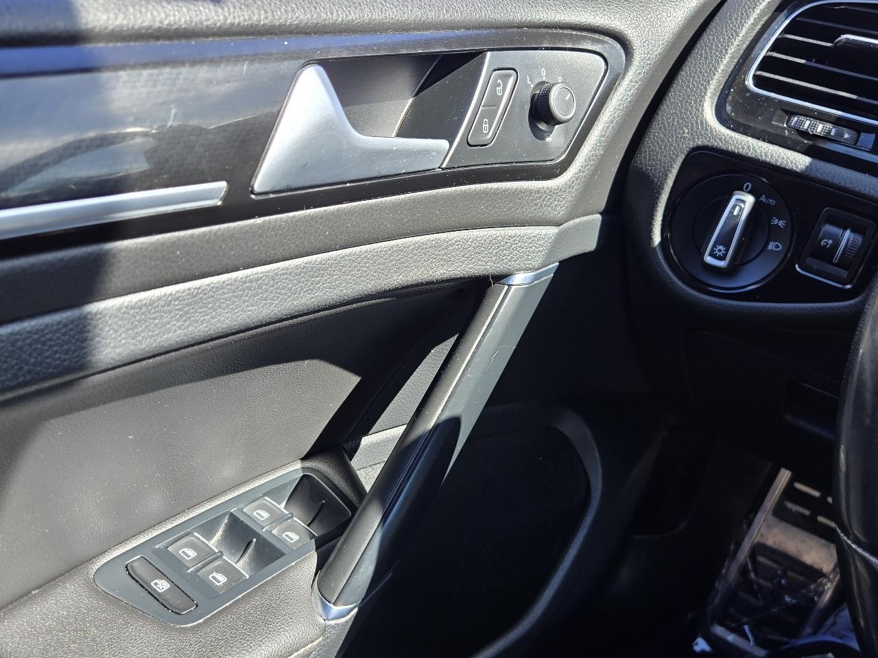 Volkswagen Golf R  2015