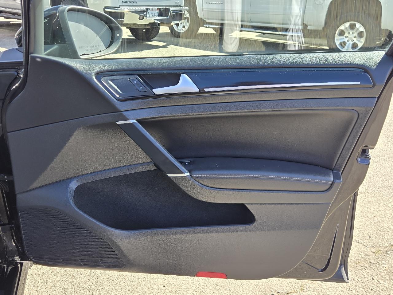 Volkswagen Golf R  2015