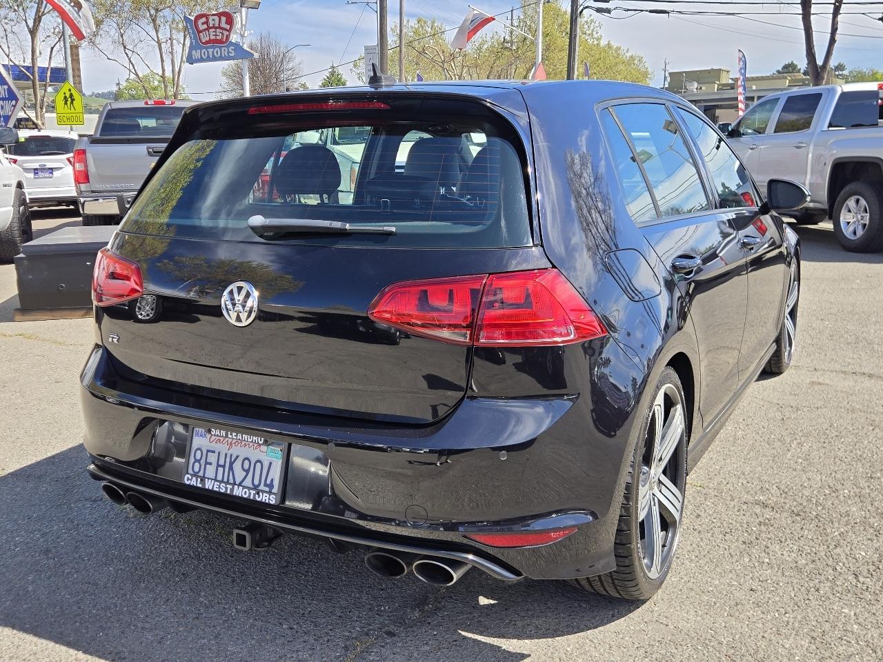 Volkswagen Golf R  2015