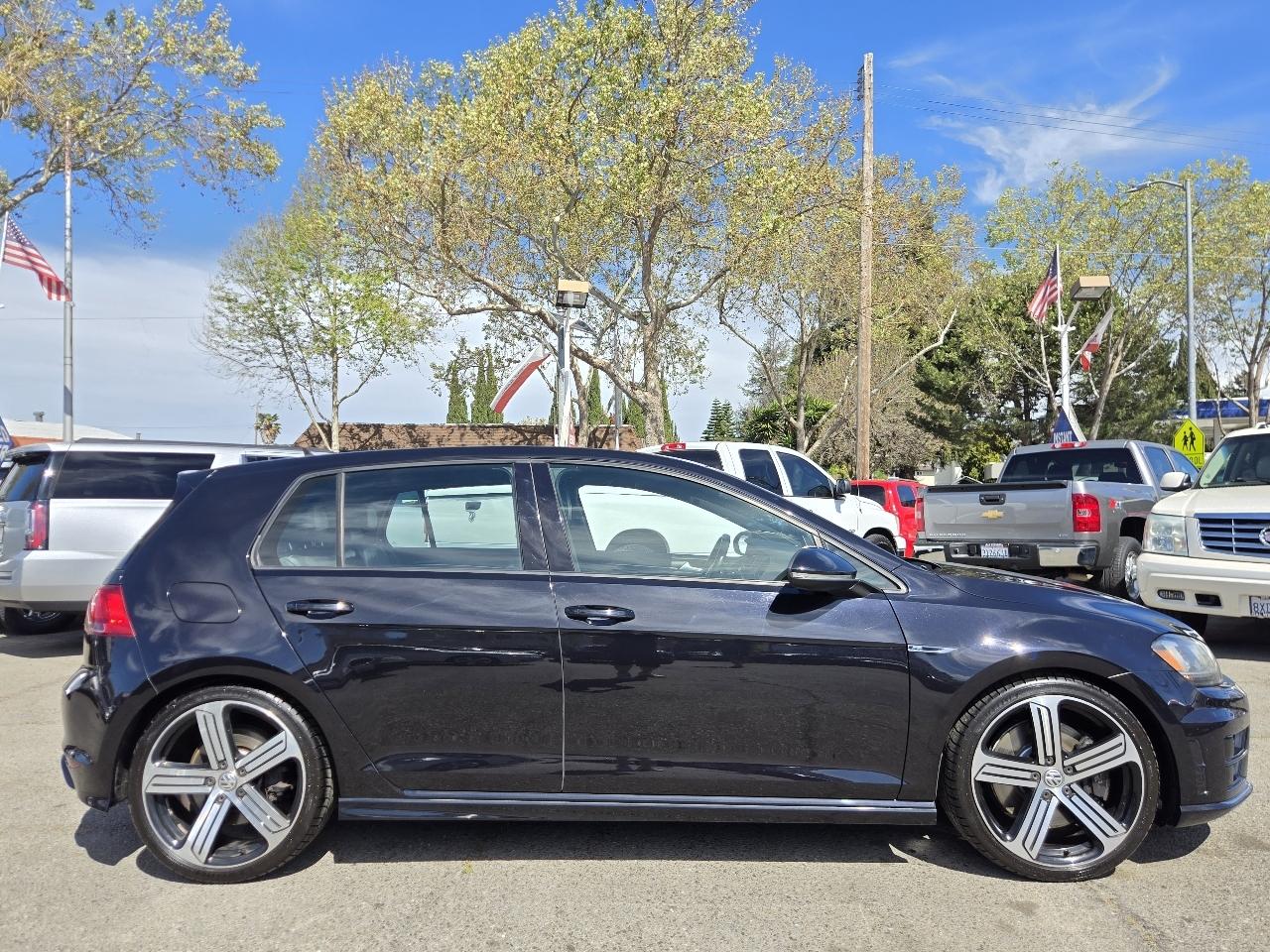 Volkswagen Golf R  2015