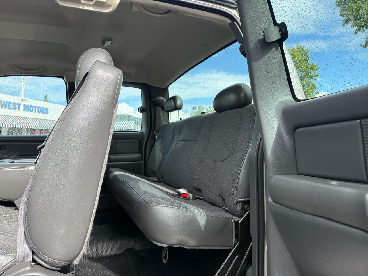 Chevrolet Silverado 1500  2005
