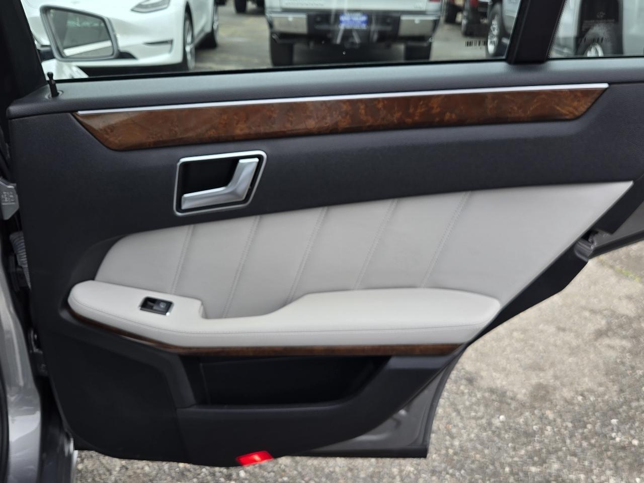 Mercedes-Benz E-Class  2013