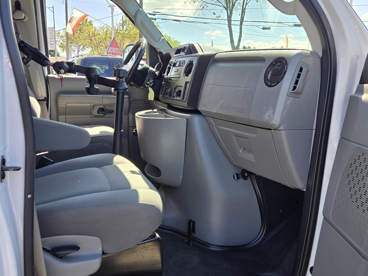 Ford Econoline  2014