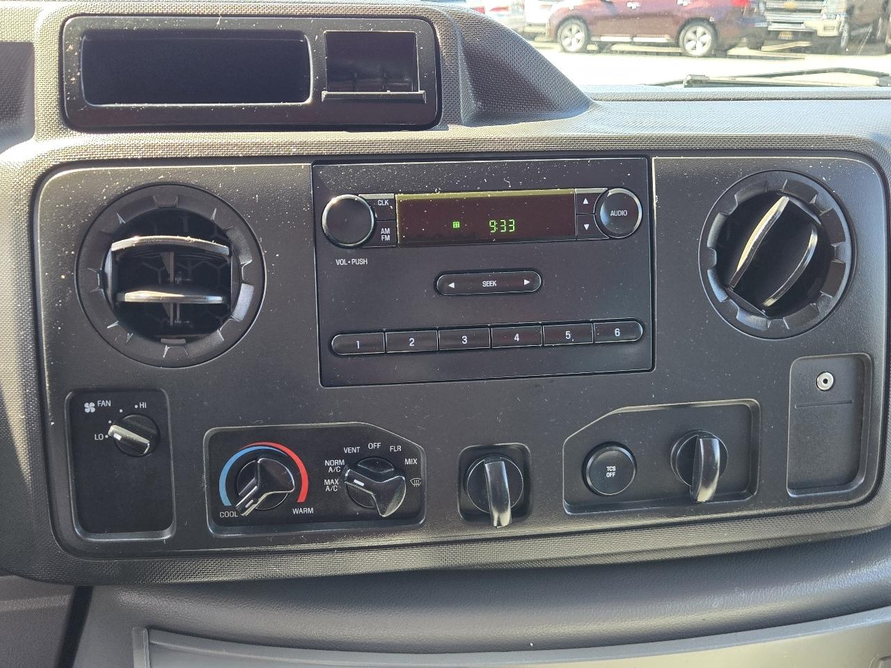 Ford Econoline  2014