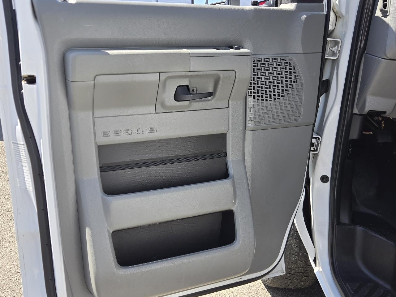 Ford Econoline  2014