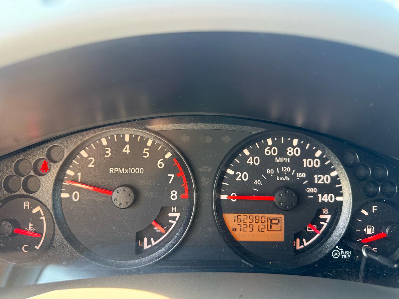 Nissan Frontier  2011