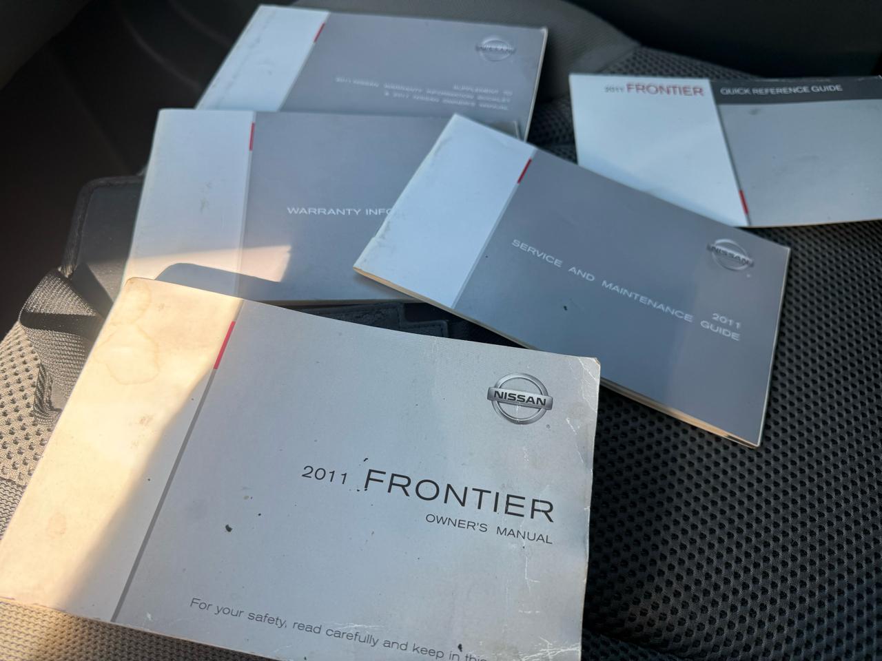 Nissan Frontier  2011