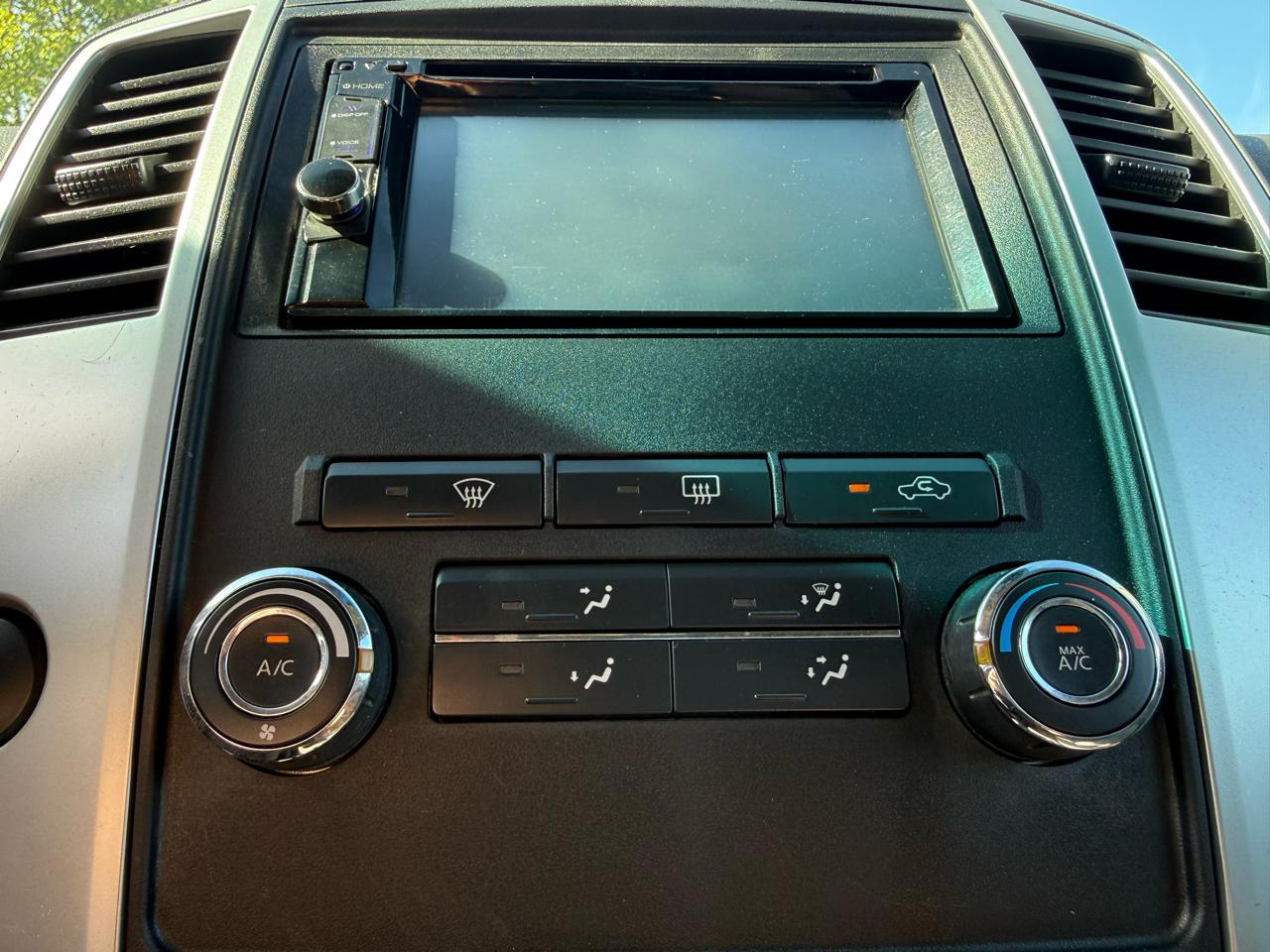 Nissan Frontier  2011