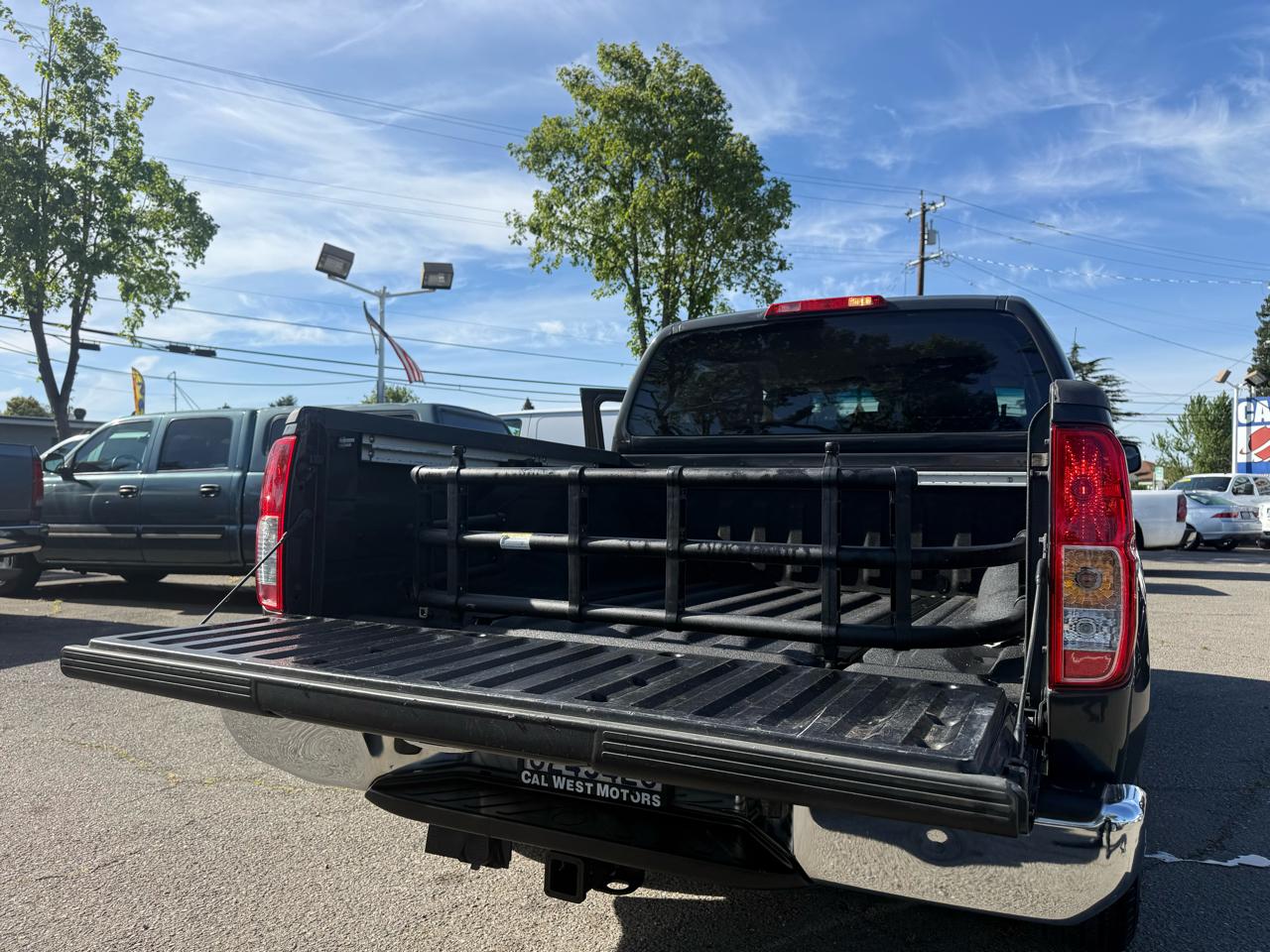 Nissan Frontier  2011