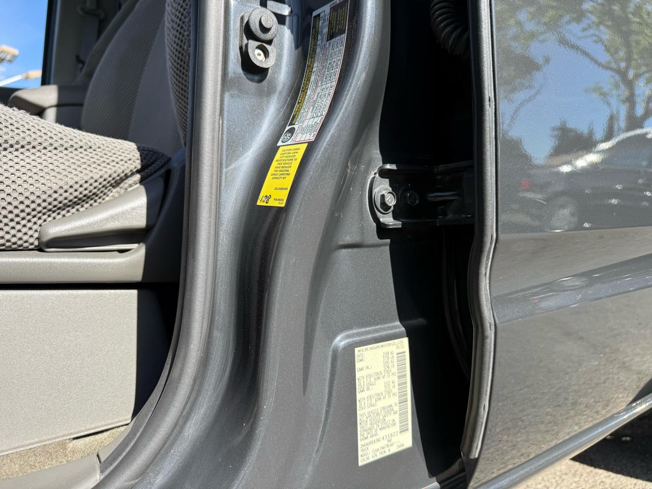 Nissan Frontier  2011