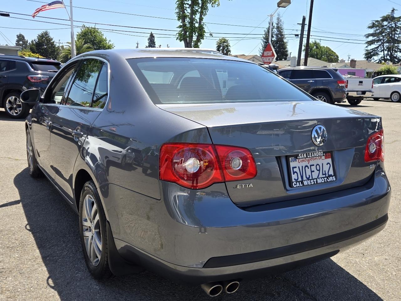 Volkswagen Jetta  2006