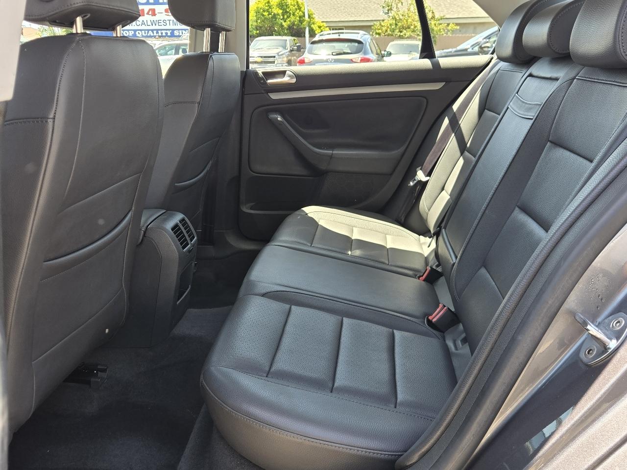 Volkswagen Jetta  2006