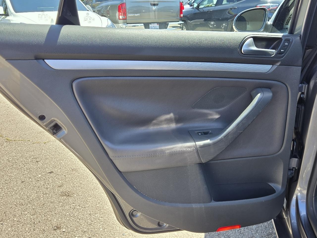 Volkswagen Jetta  2006