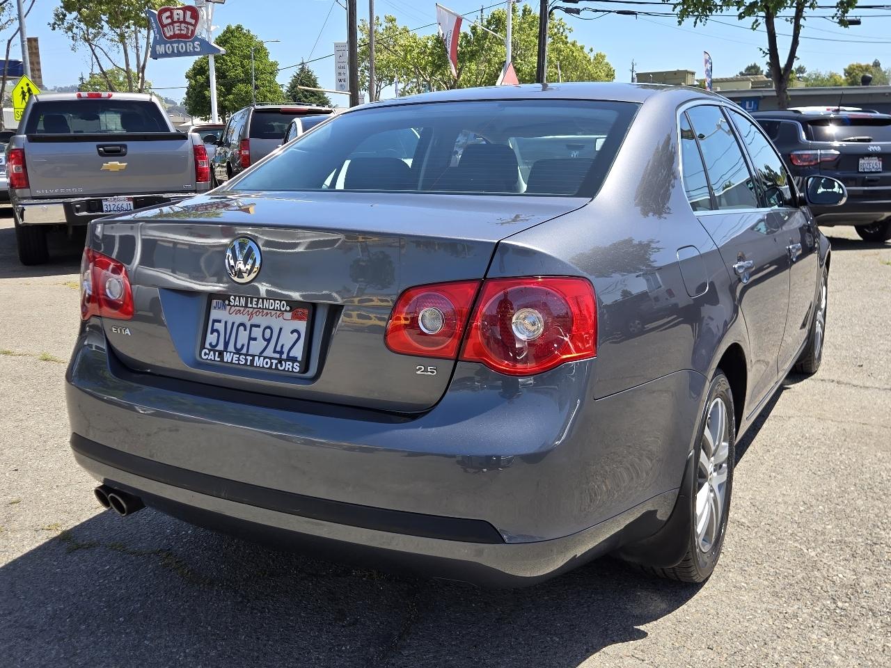 Volkswagen Jetta  2006