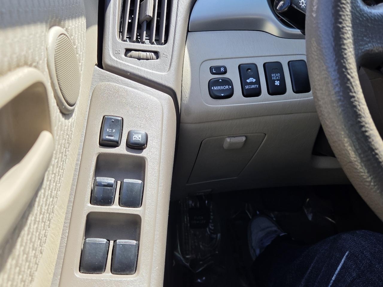Toyota Highlander  2005