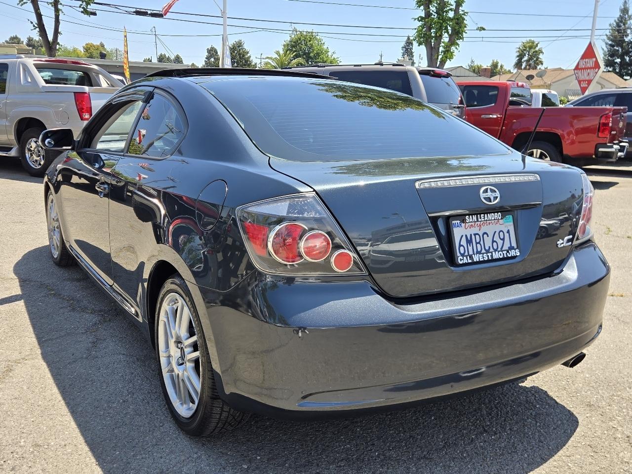 Scion tC  2010