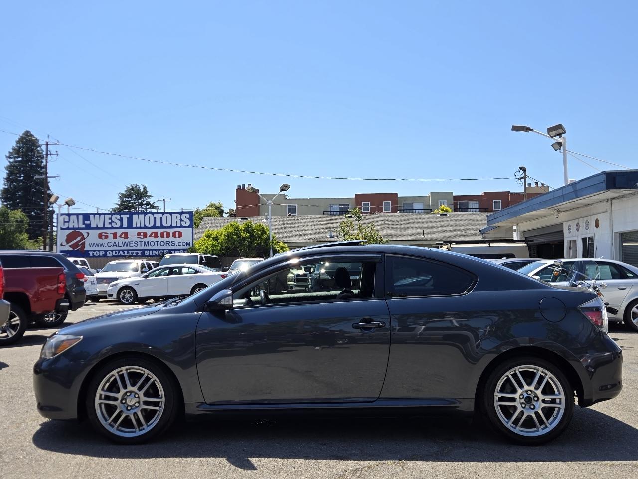 Scion tC  2010