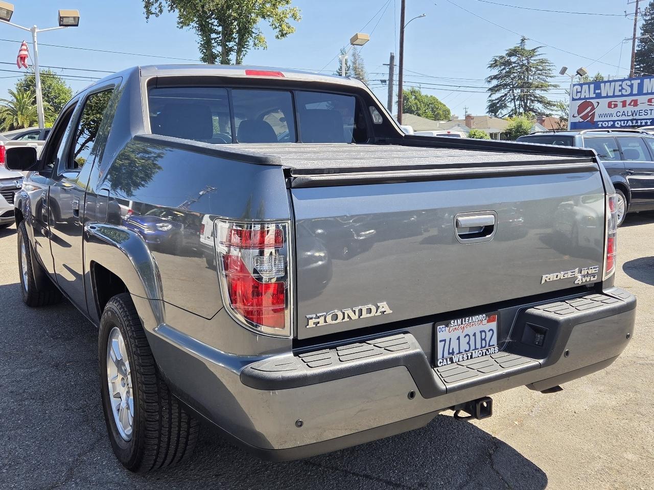 Honda Ridgeline  2012