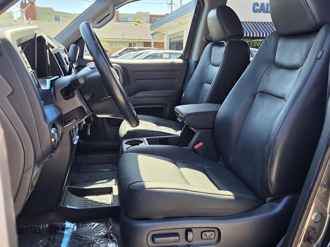 Honda Ridgeline  2012