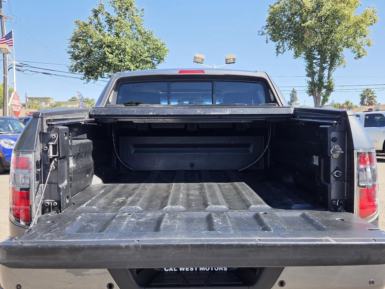 Honda Ridgeline  2012