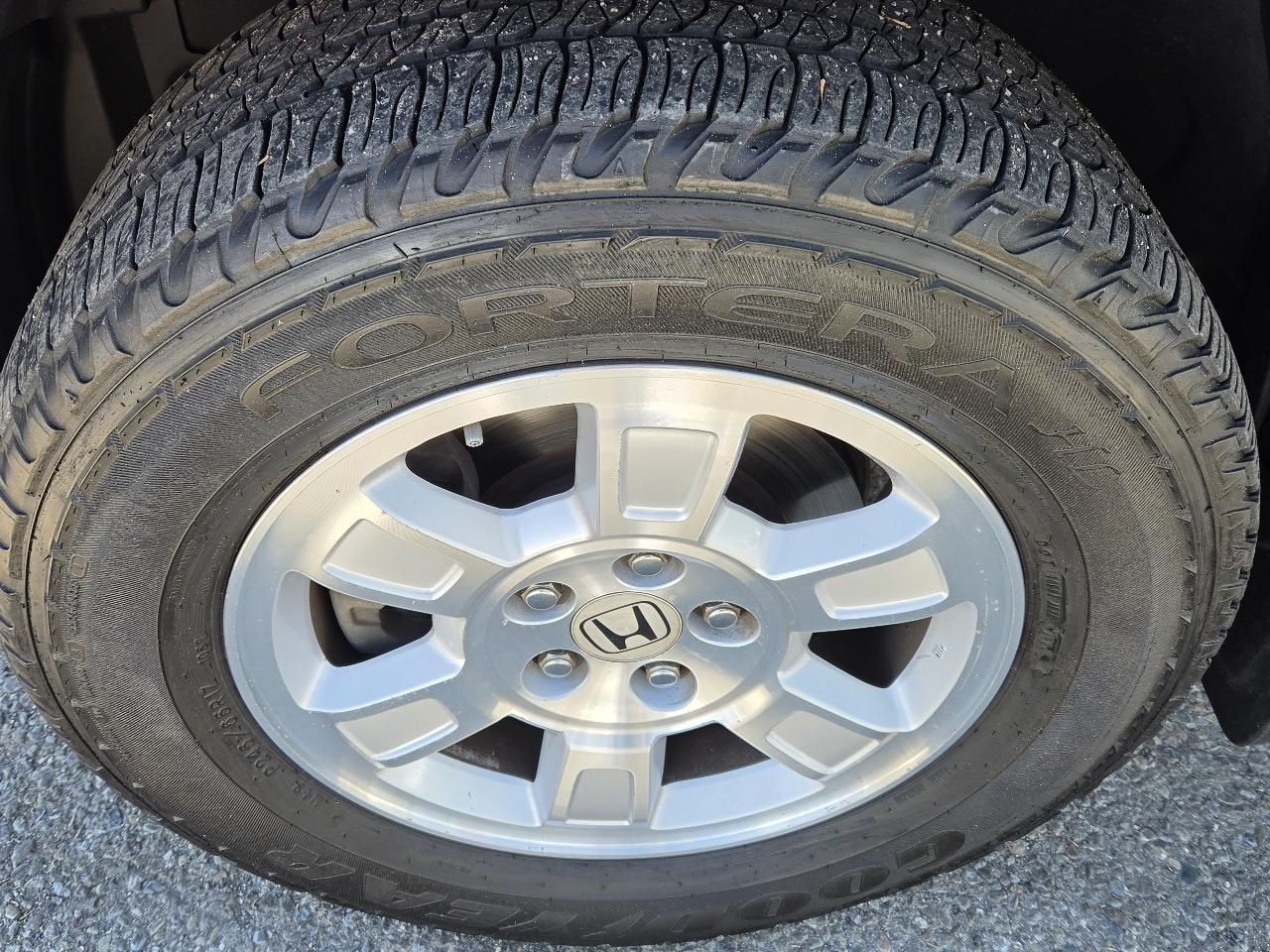 Honda Ridgeline  2012