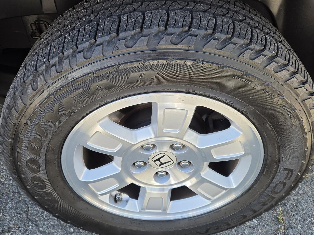 Honda Ridgeline  2012
