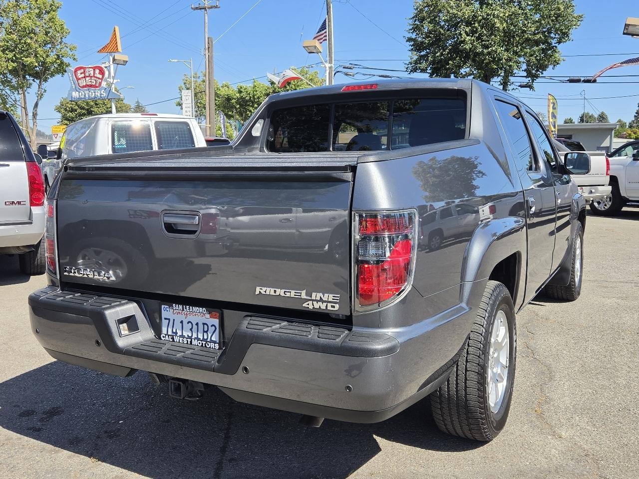 Honda Ridgeline  2012