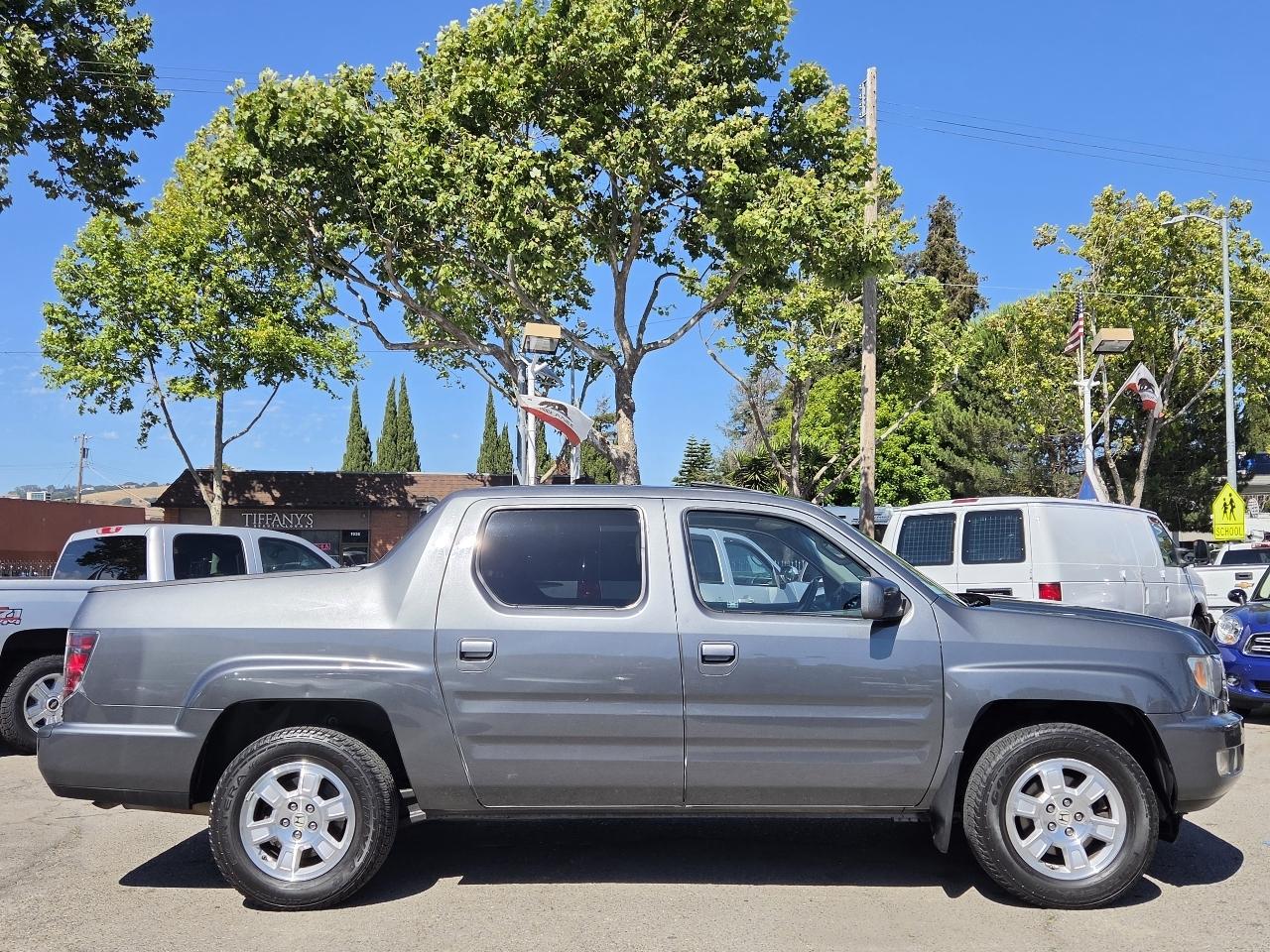 Honda Ridgeline  2012