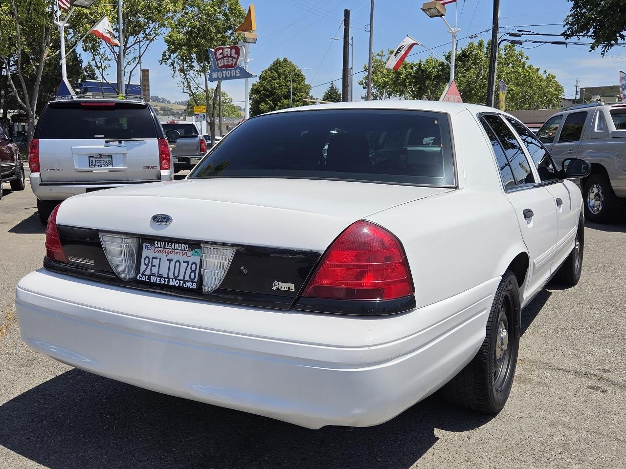 Ford Police Interceptor  2011