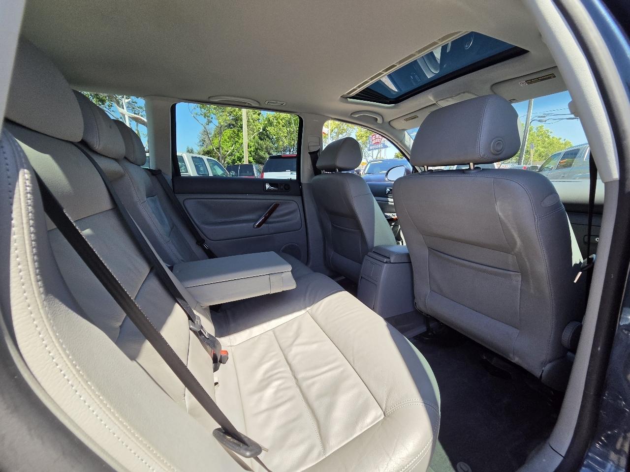 Volkswagen Passat Wagon  2005