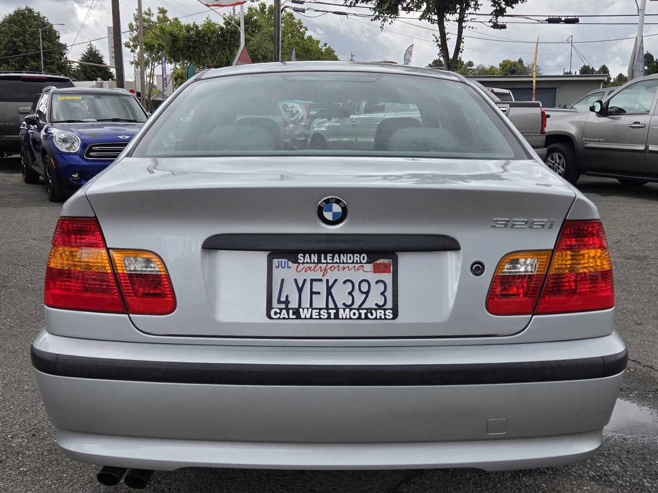 BMW 3 Series  2002