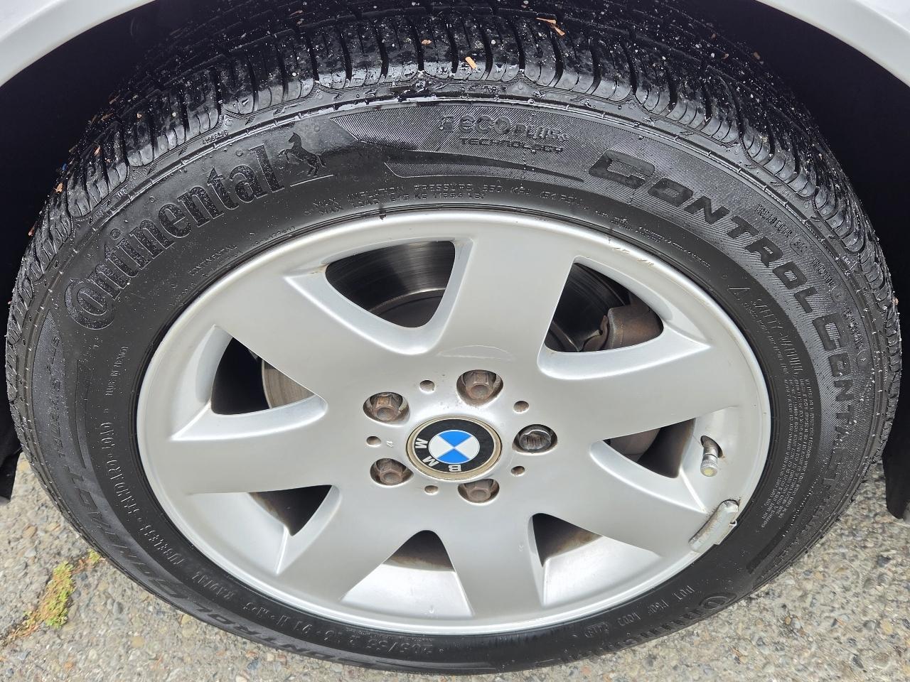 BMW 3 Series  2002