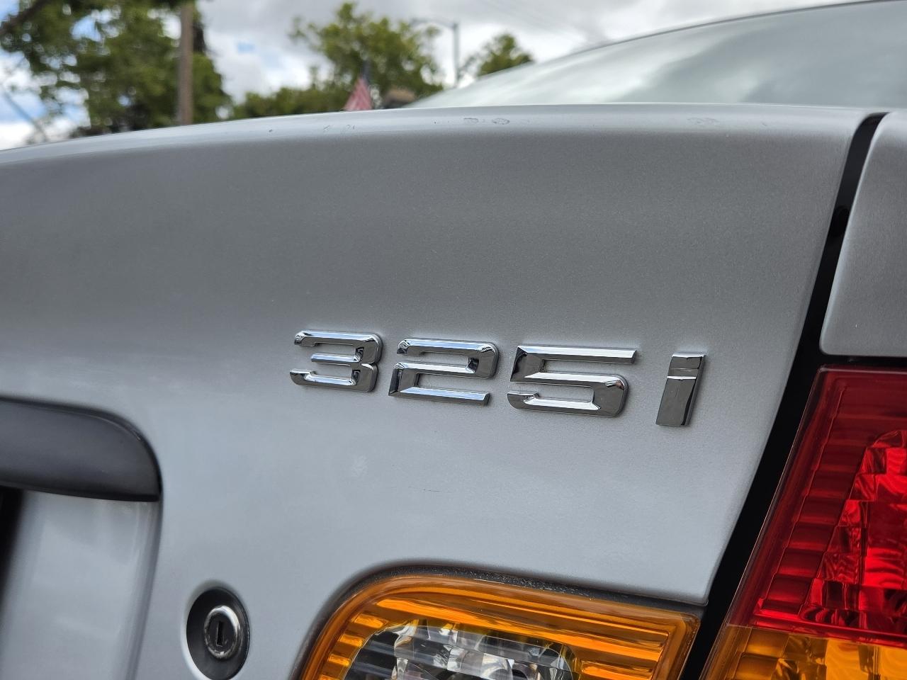 BMW 3 Series  2002