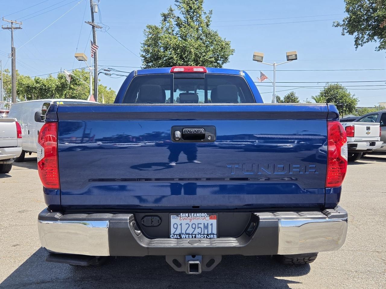Toyota Tundra  2014