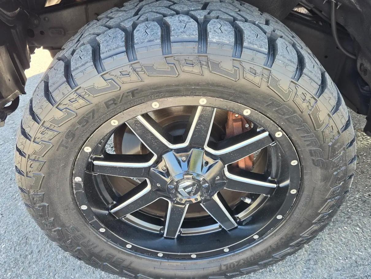 Toyota Tundra  2014