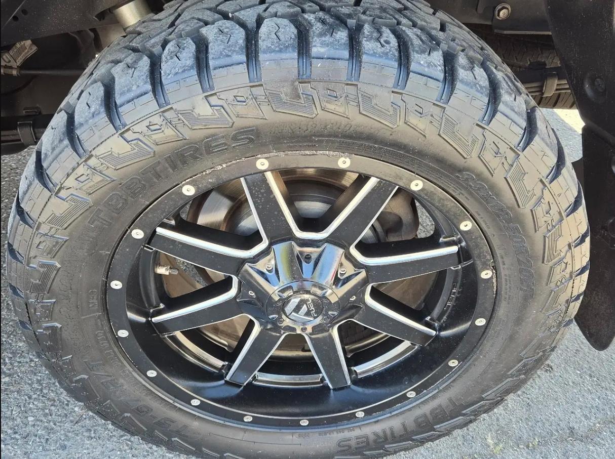 Toyota Tundra  2014
