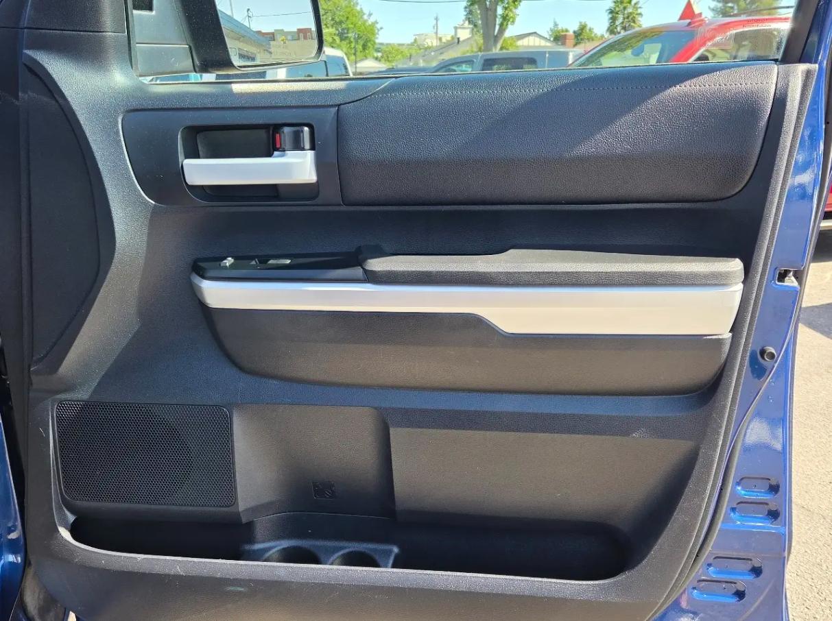 Toyota Tundra  2014