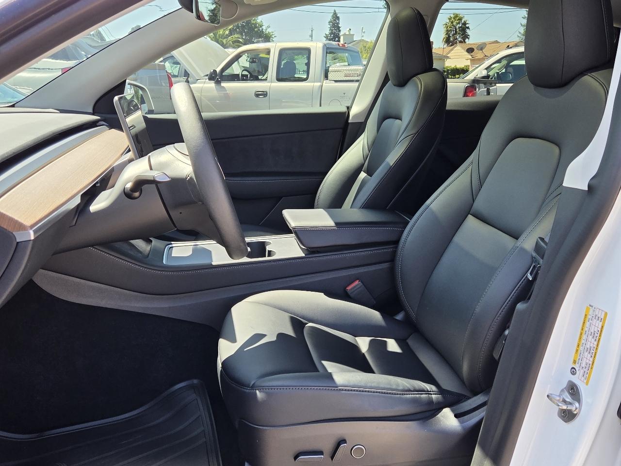 Tesla Model Y  2022
