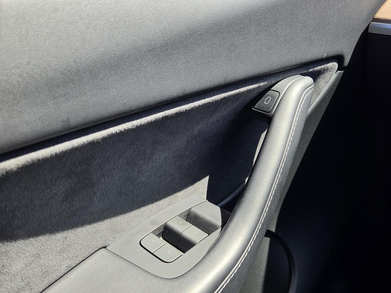 Tesla Model Y  2022