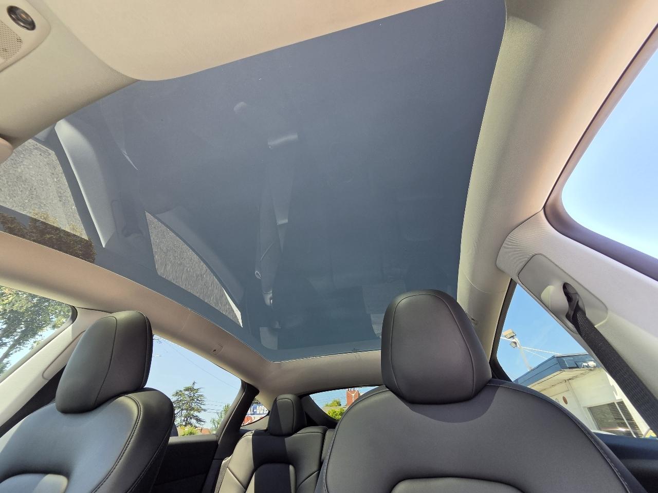 Tesla Model Y  2022