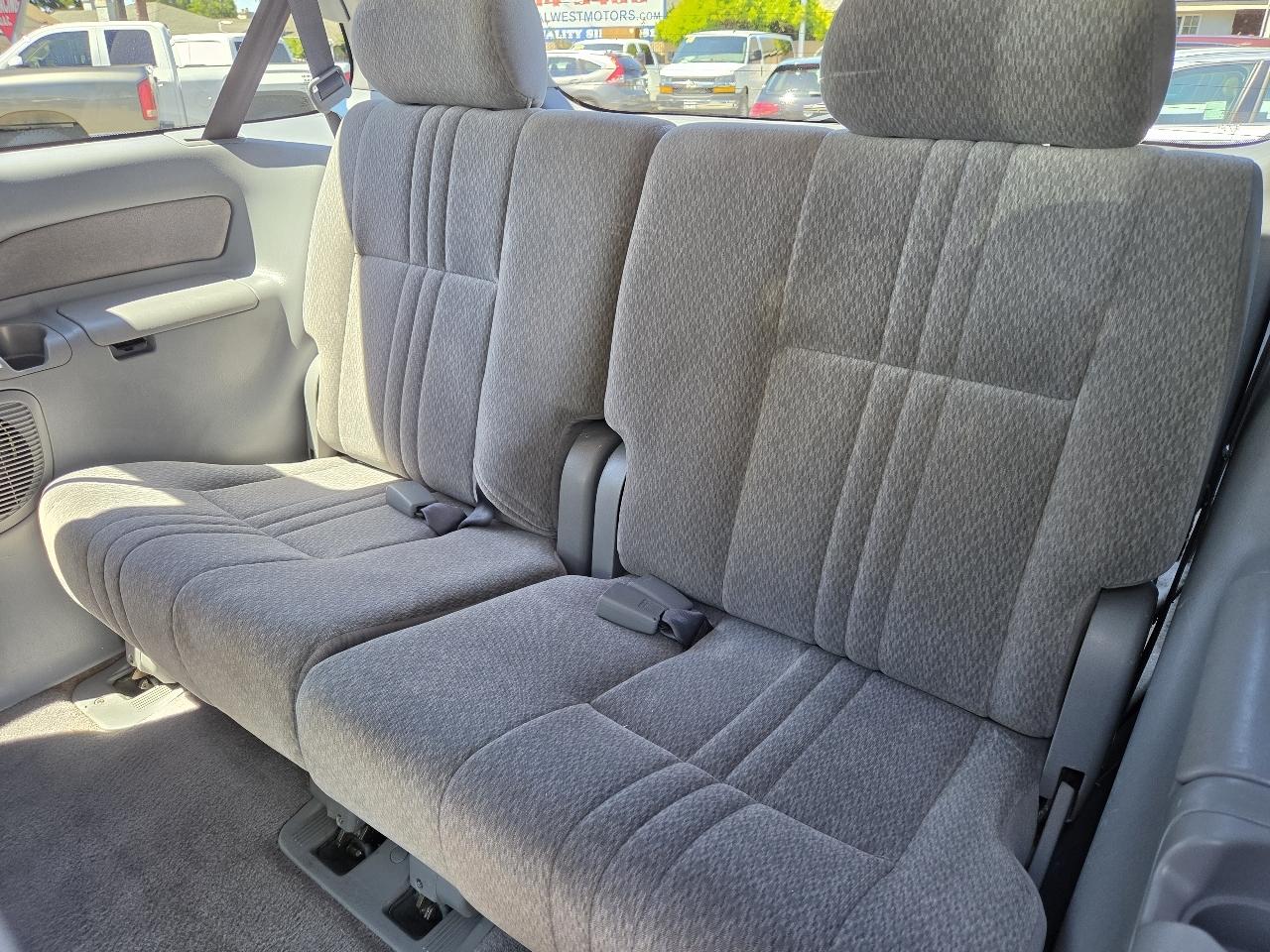 Toyota Sienna  2003