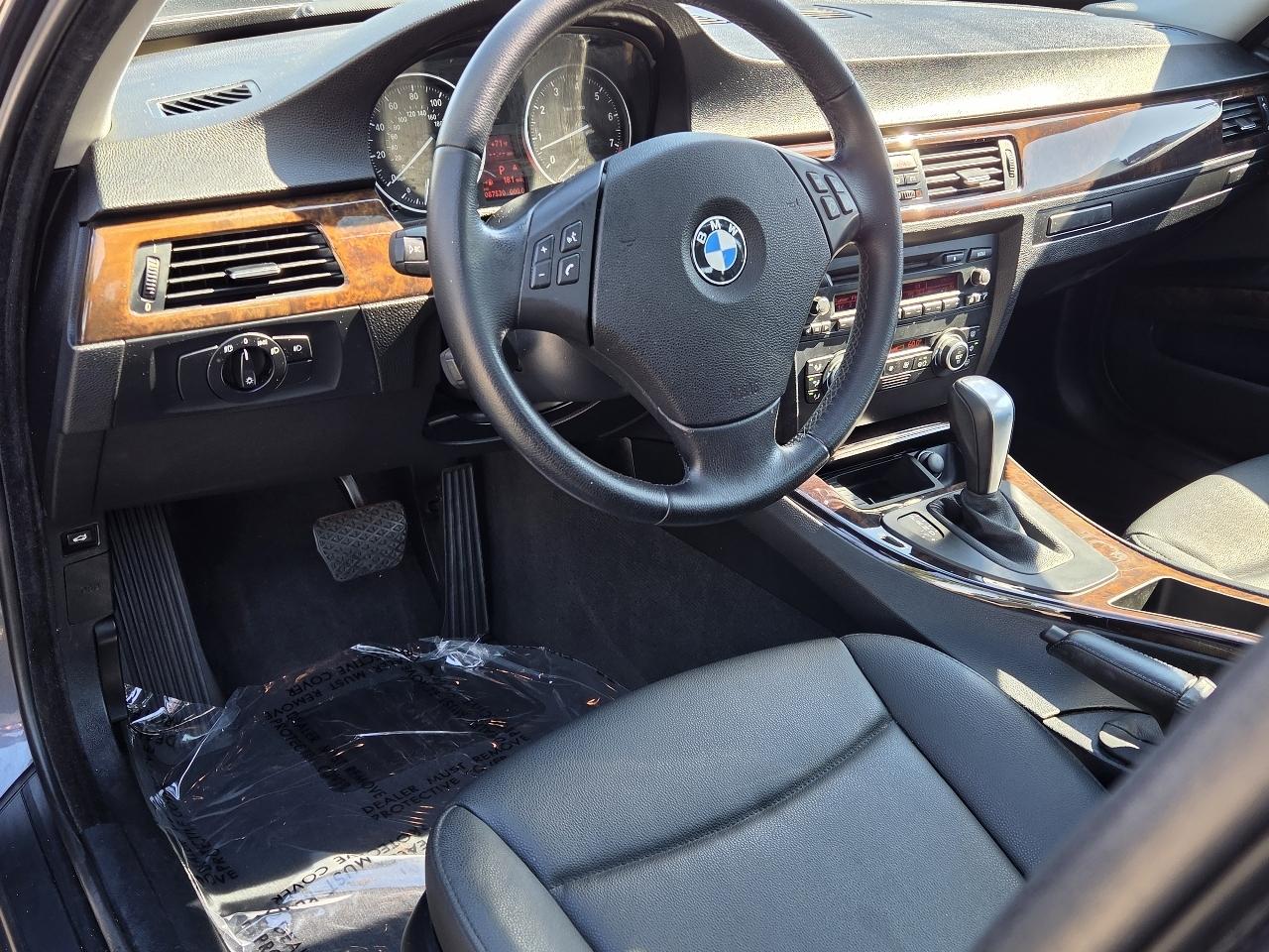 BMW 3 Series  2008