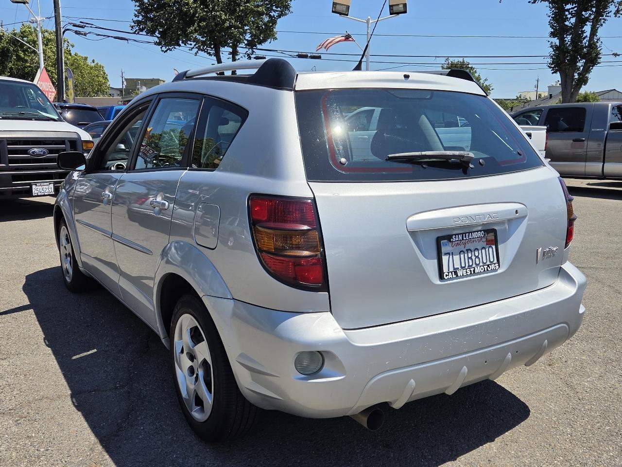 Pontiac Vibe  2005