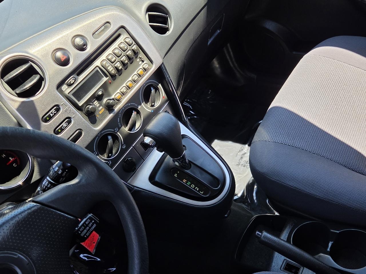 Pontiac Vibe  2005