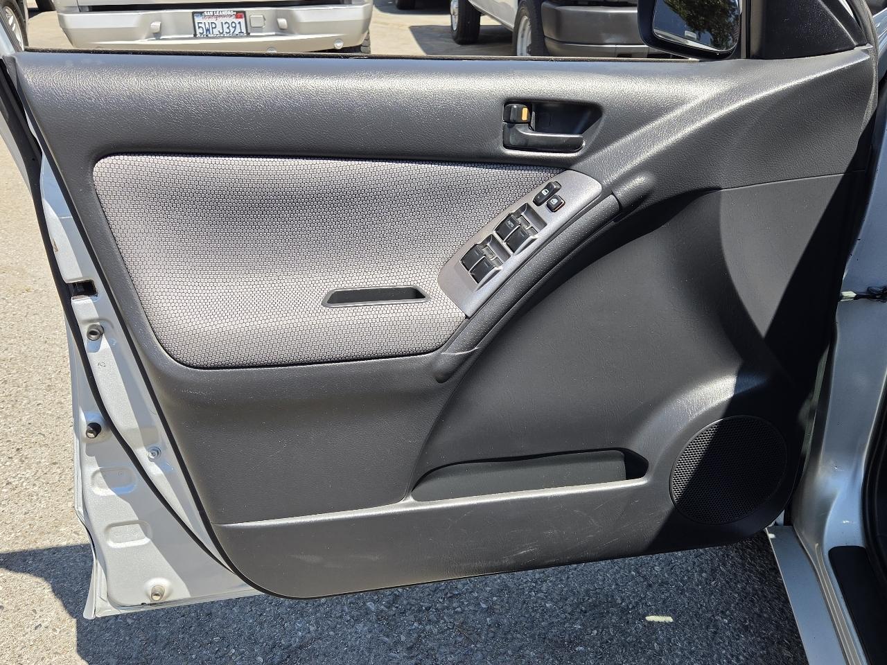 Pontiac Vibe  2005